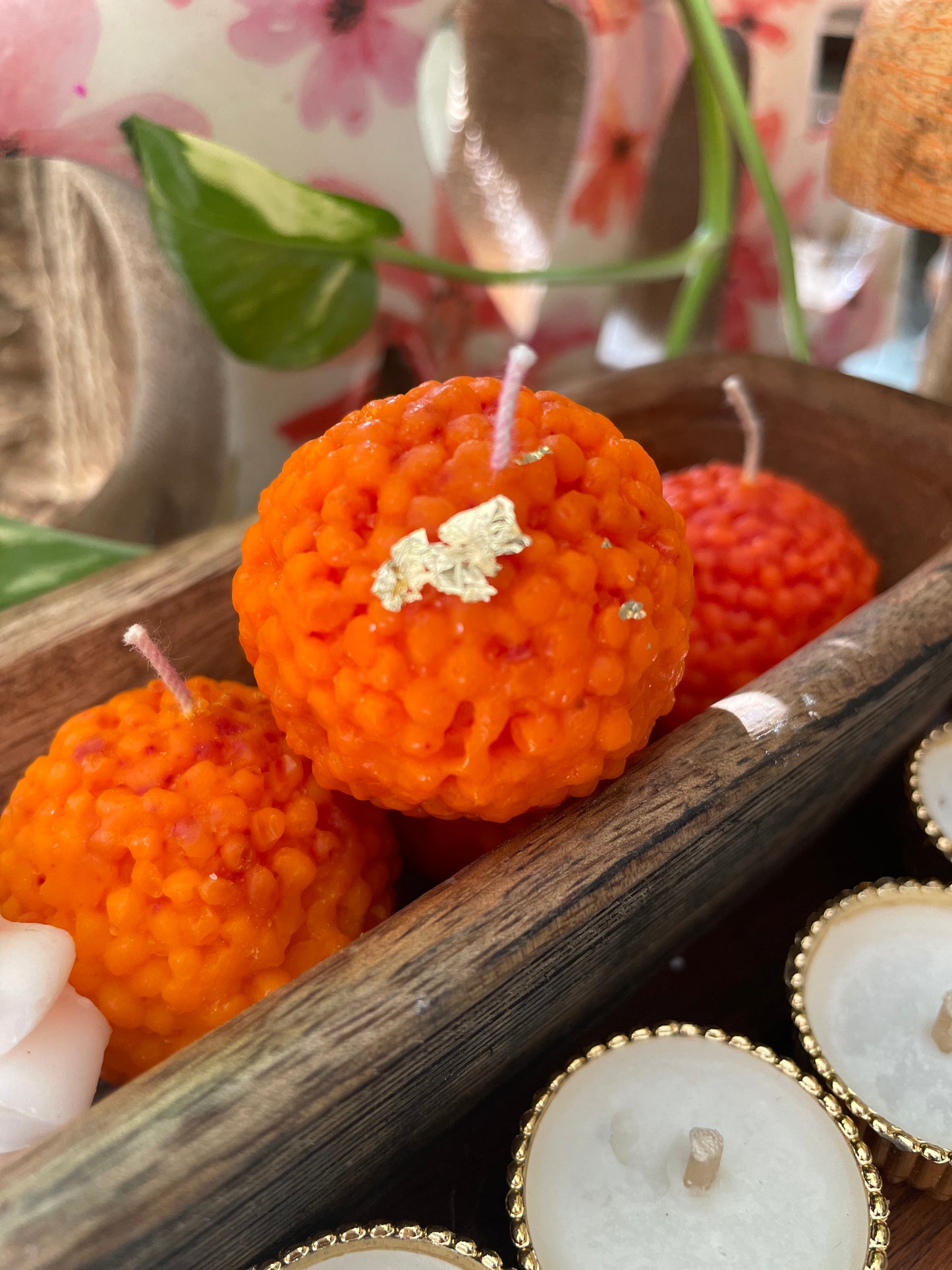 Motichoor Laddoo candle - Box of four laddoos